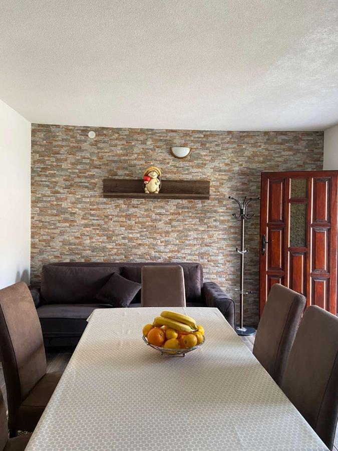 Guest House Markovic Lovcen Cetinje Eksteriør billede